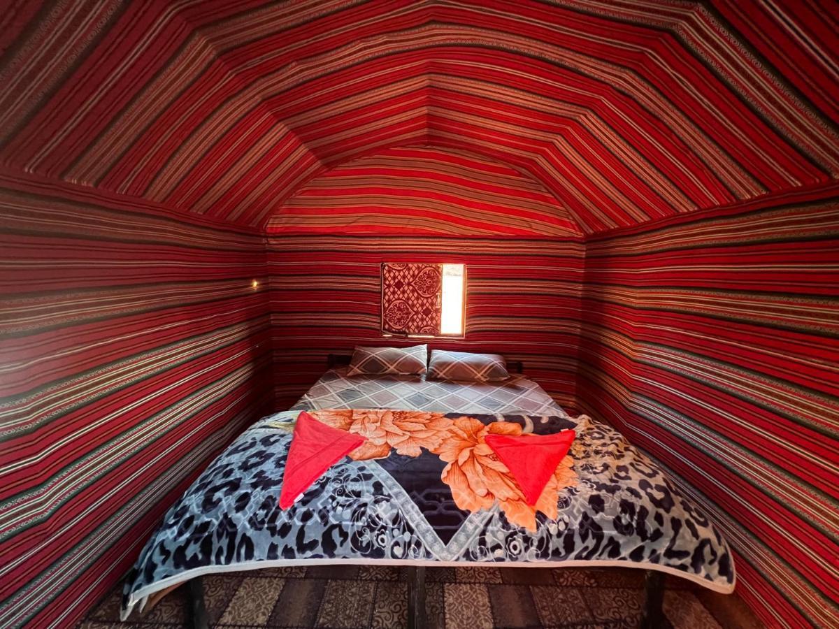 Bedouin Nights Camp Hotell Wadi Rum Exteriör bild