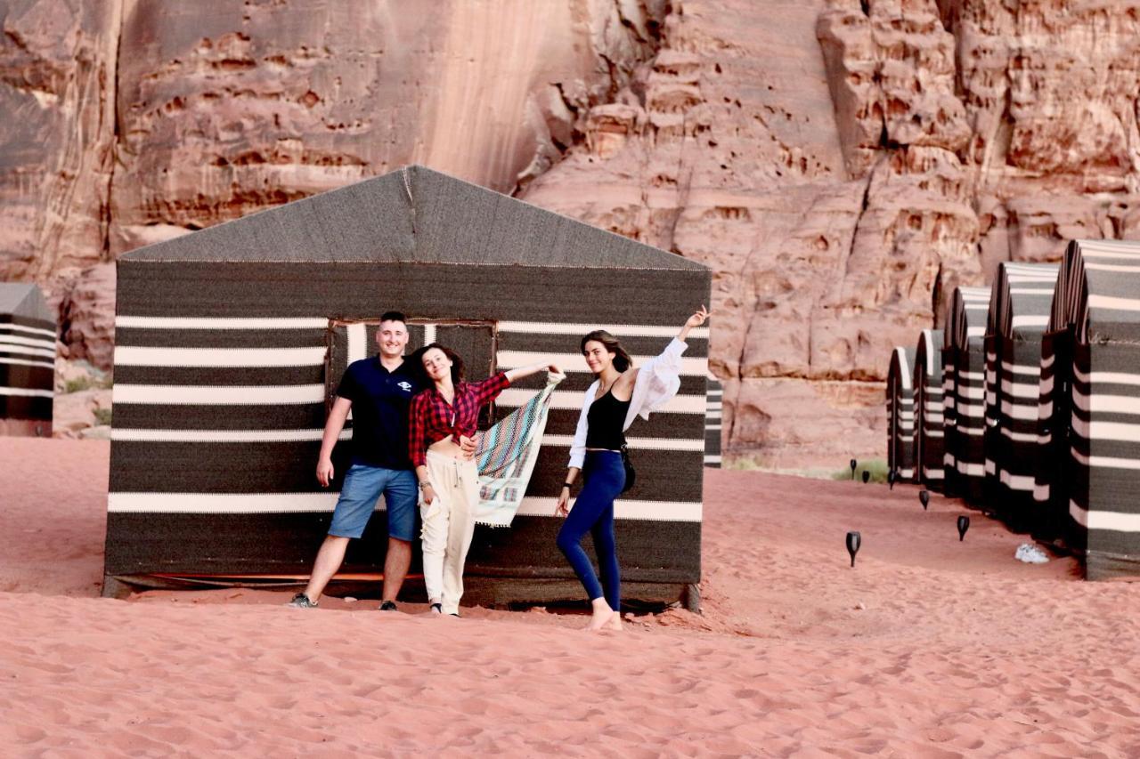Bedouin Nights Camp Hotell Wadi Rum Exteriör bild