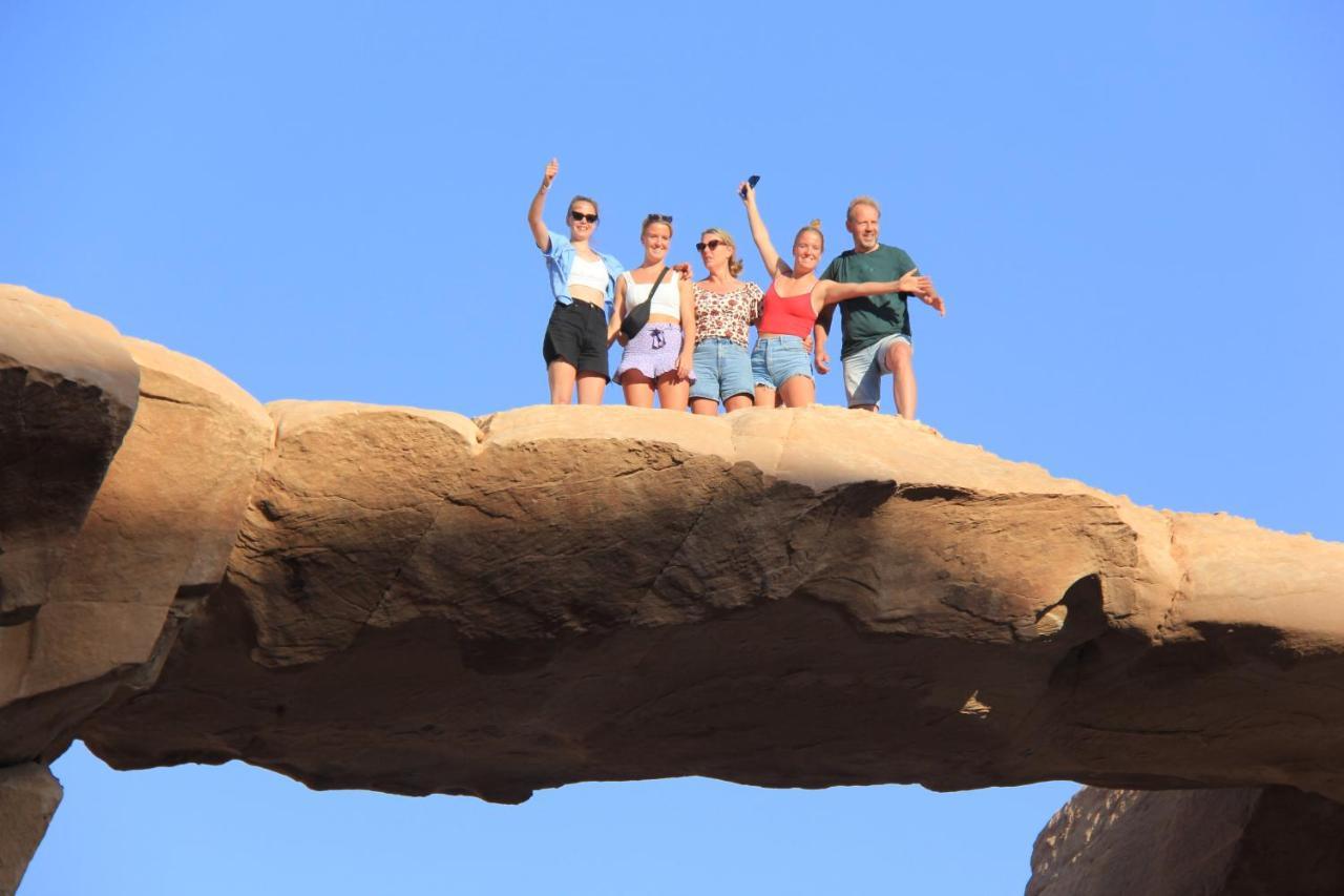 Bedouin Nights Camp Hotell Wadi Rum Exteriör bild
