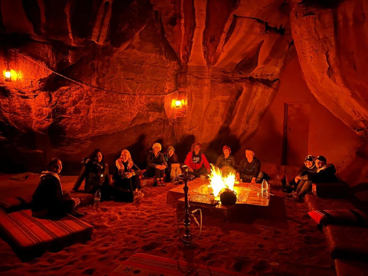 Bedouin Nights Camp Hotell Wadi Rum Exteriör bild