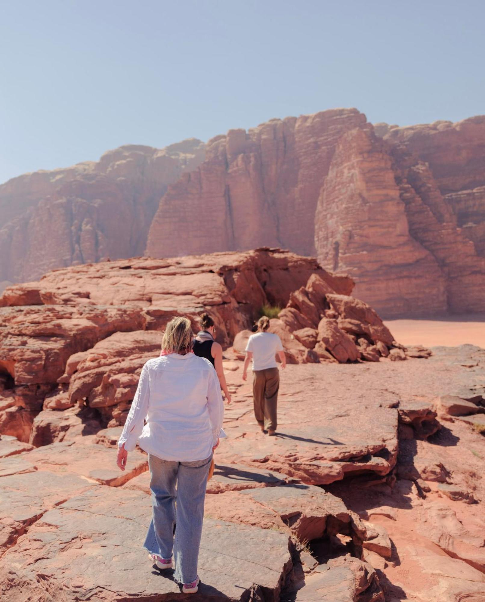 Bedouin Nights Camp Hotell Wadi Rum Exteriör bild