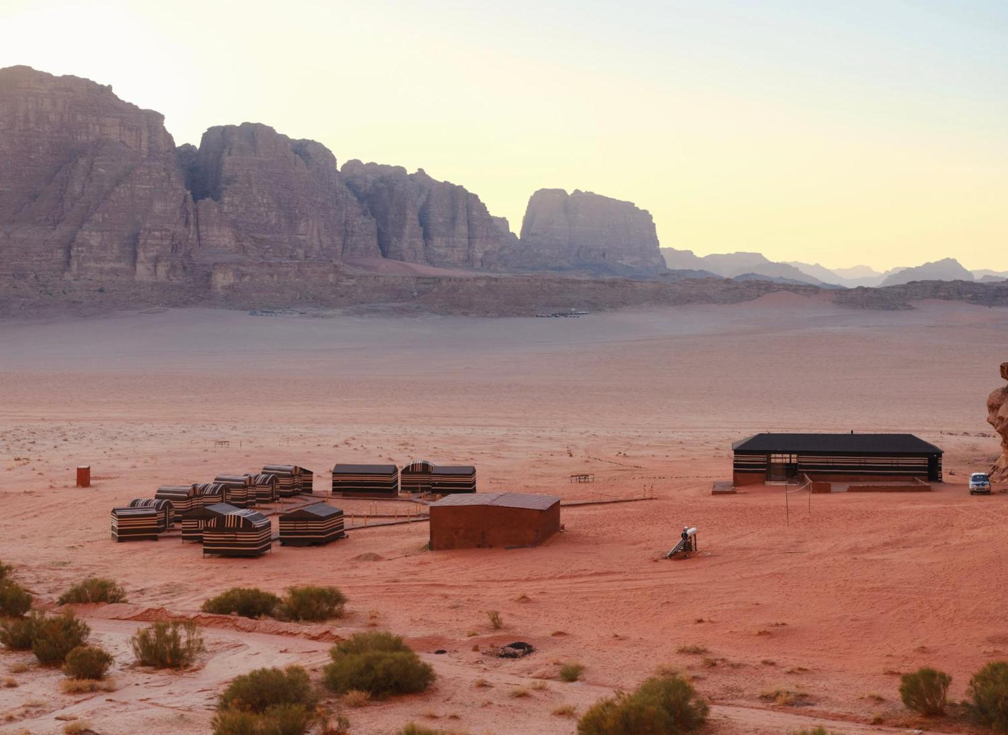 Bedouin Nights Camp Hotell Wadi Rum Exteriör bild