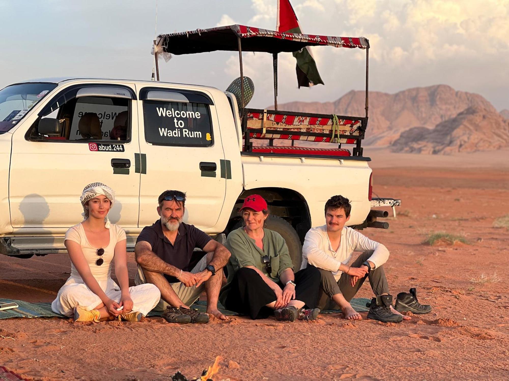 Bedouin Nights Camp Hotell Wadi Rum Exteriör bild